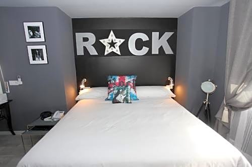 Фото Rock Star Hotel