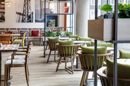 Фото IntercityHotel Frankfurt Hauptbahnhof Süd