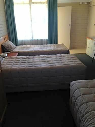 Гостиница Parkview Motor Inn Parkes в Парксе