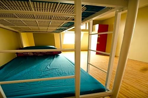 Фото Kimchee Hongdae Guesthouse - Hostel