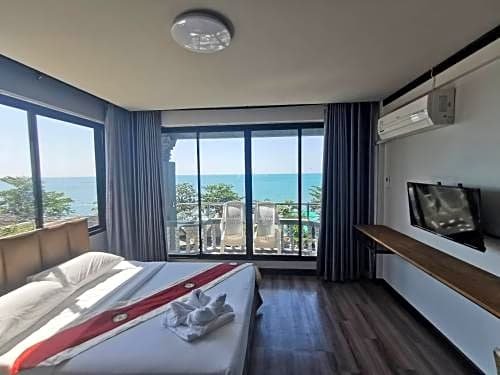 Фото Pimpimarn Beach Hotel