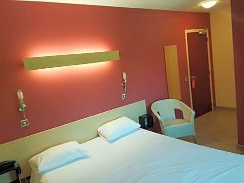 Гостиница Hotel Point Bleu в Сете