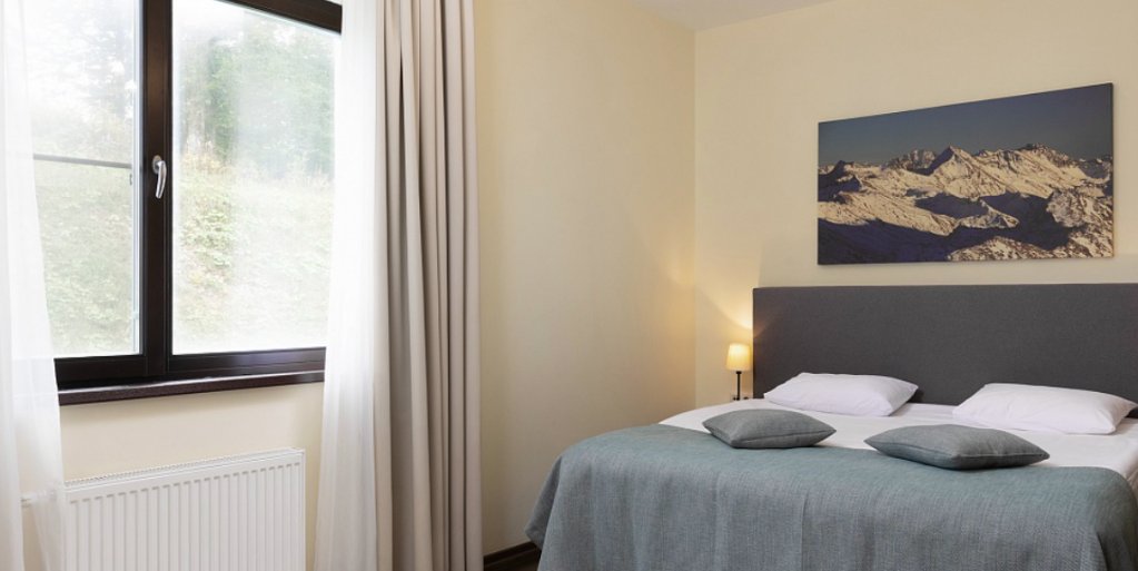 Фото Роза Шале