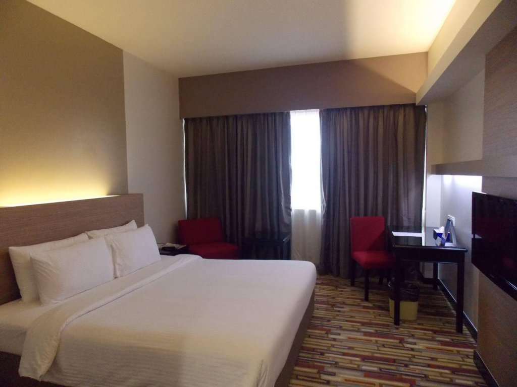 Фото Harbour View Hotel