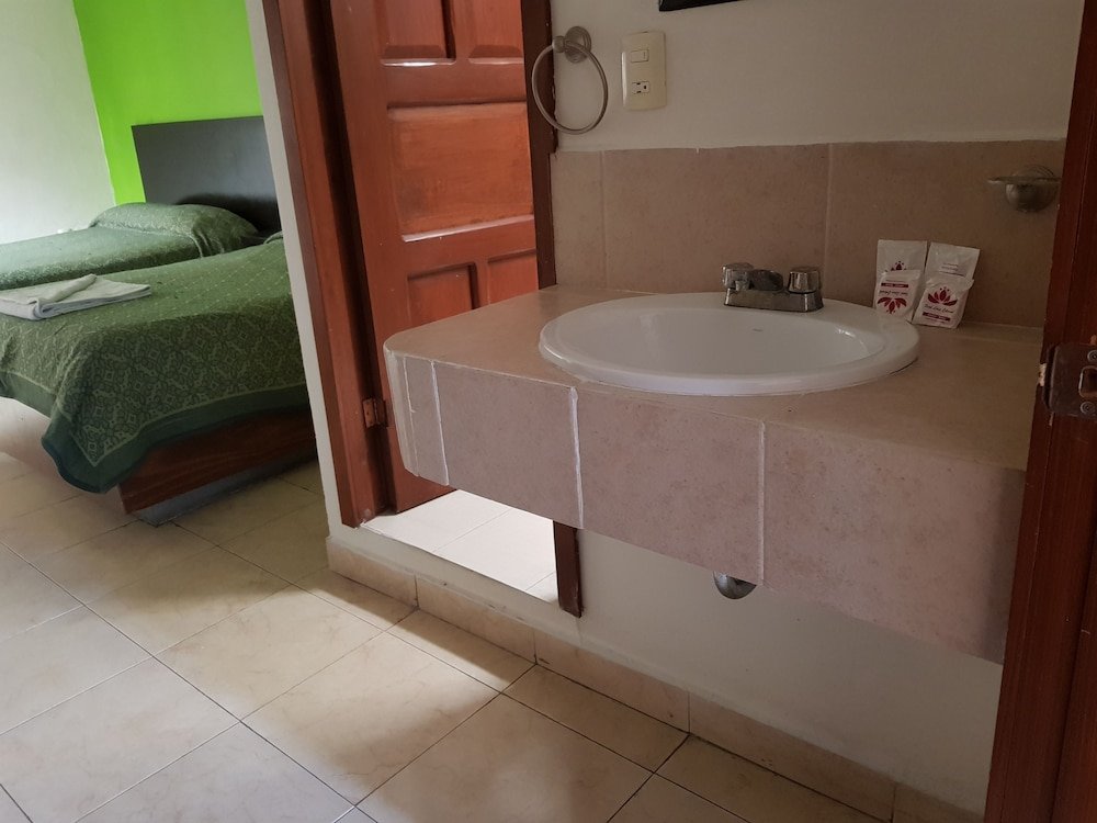 Фото Hotel Lirice Colonial