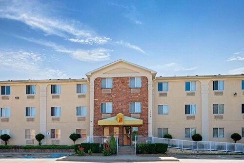 Гостиница Super 8 by Wyndham Plano/Dallas Area в Плано