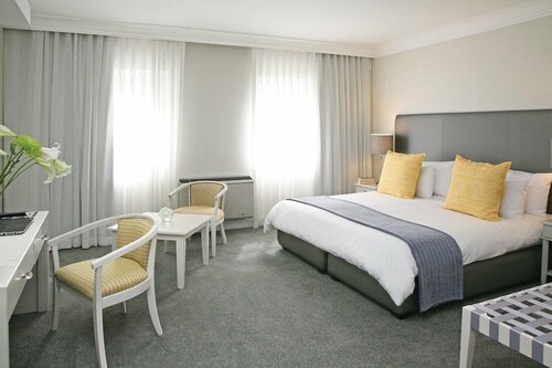 Гостиница Hollow on the Square City Hotel в Кейптауне