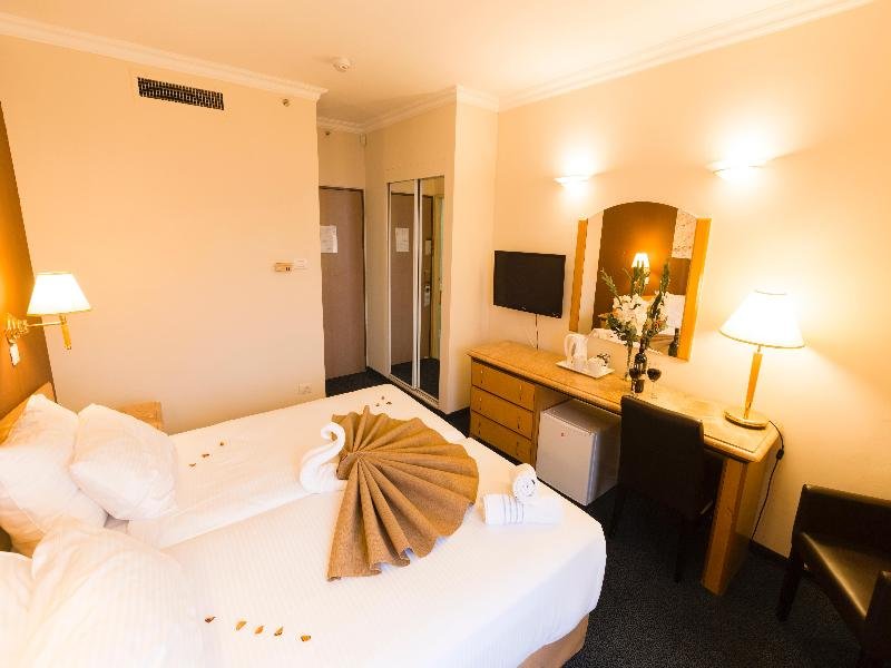 Фото Jerusalem Gardens Hotel