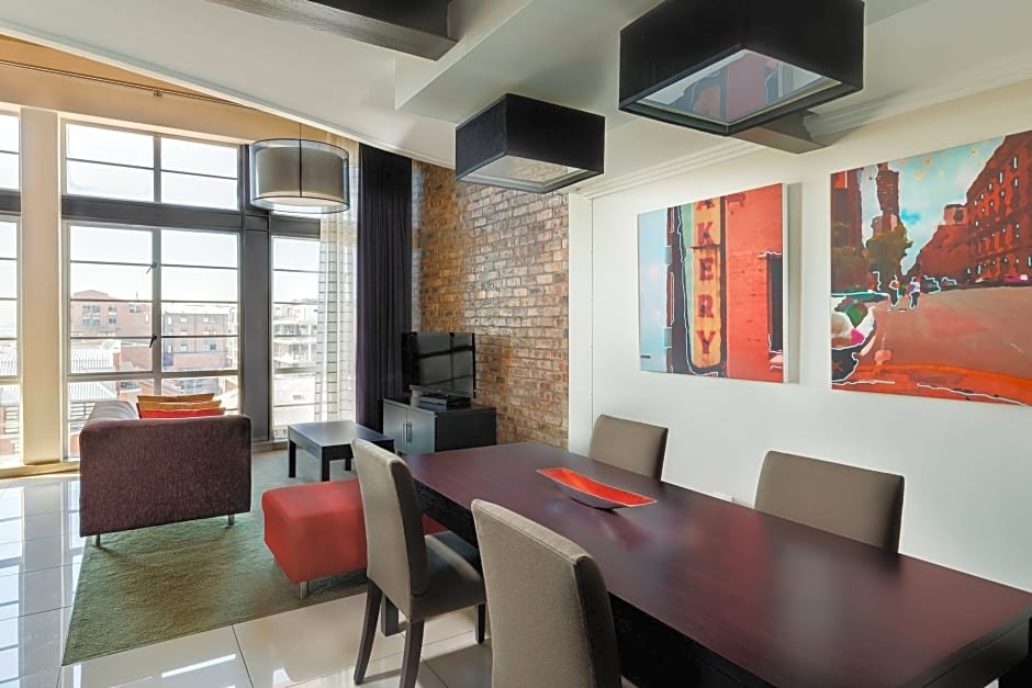 Фото Garden Court Victoria Junction