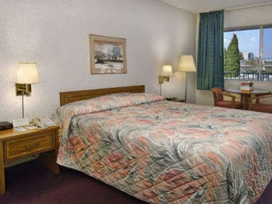 Фото Heritage Inn