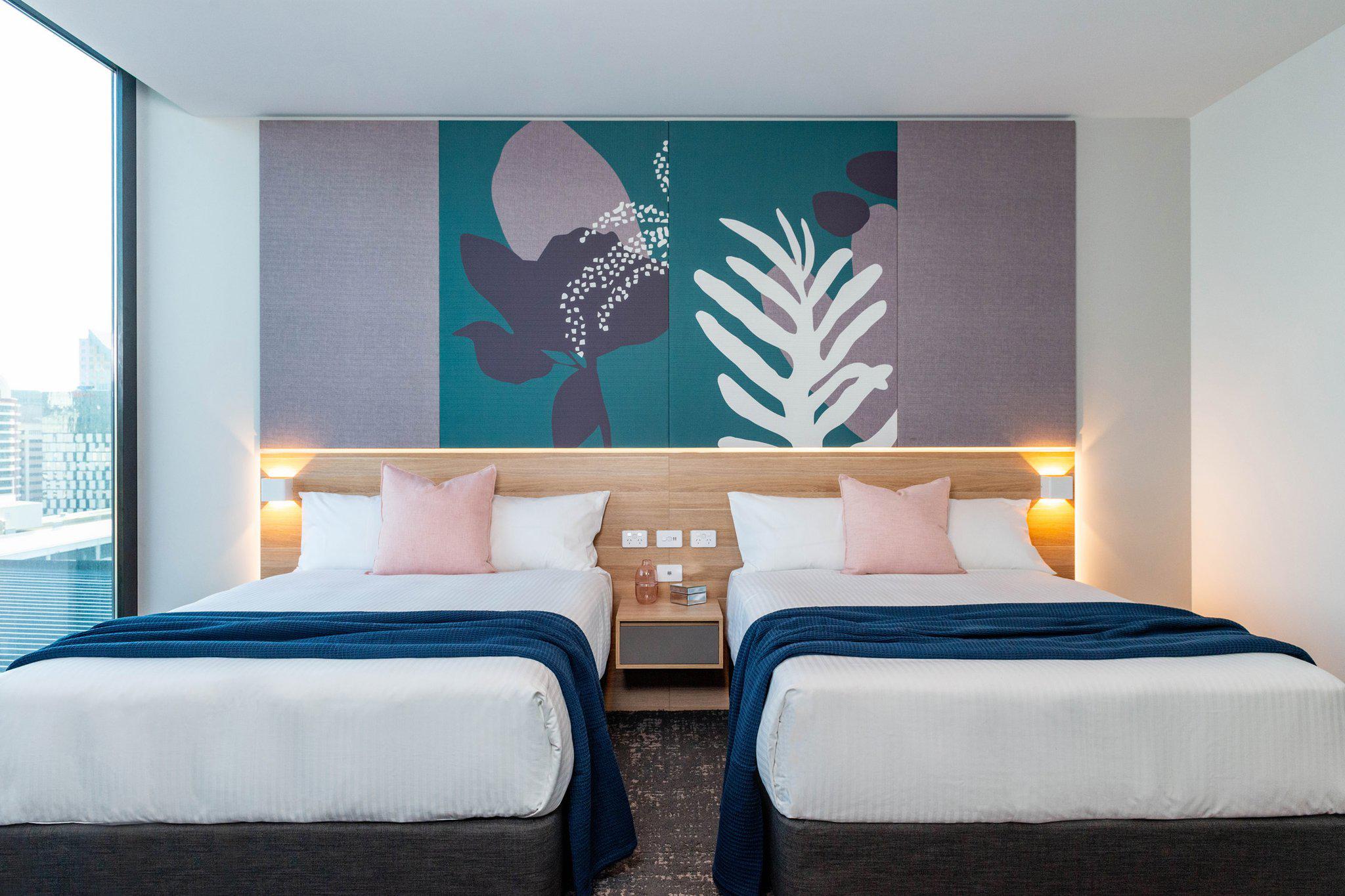 Фото Crowne Plaza by IHG Adelaide