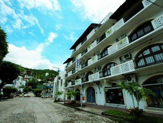 Гостиница Hotel Hacienda de Vallarta Centro в Пуэрто-Вальярта