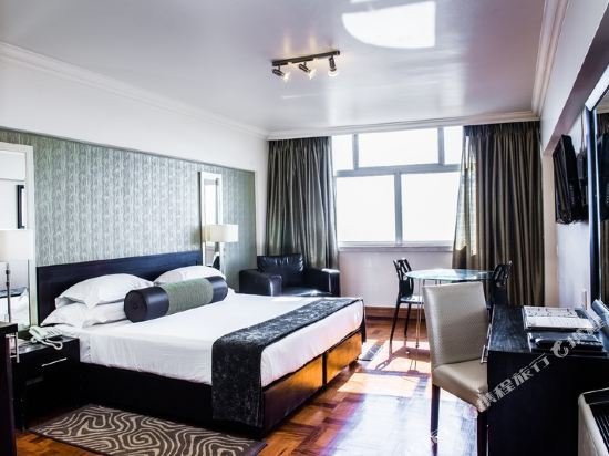 Фото Belaire Suites Hotel