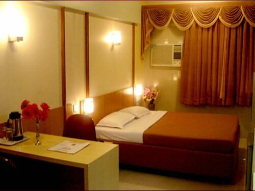 Гостиница Host Inn International Hotel в Мумбаи