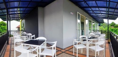 Фото Riverstone Hotel and Cottage