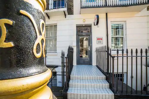 Фото Oyo Vegas Hotel