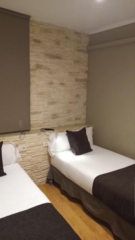 Фото Hotel Travessera