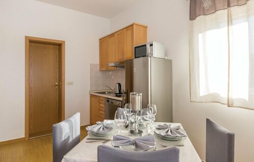 Жильё посуточно Beautiful Home in Makarska With Wifi and 1 Bedrooms