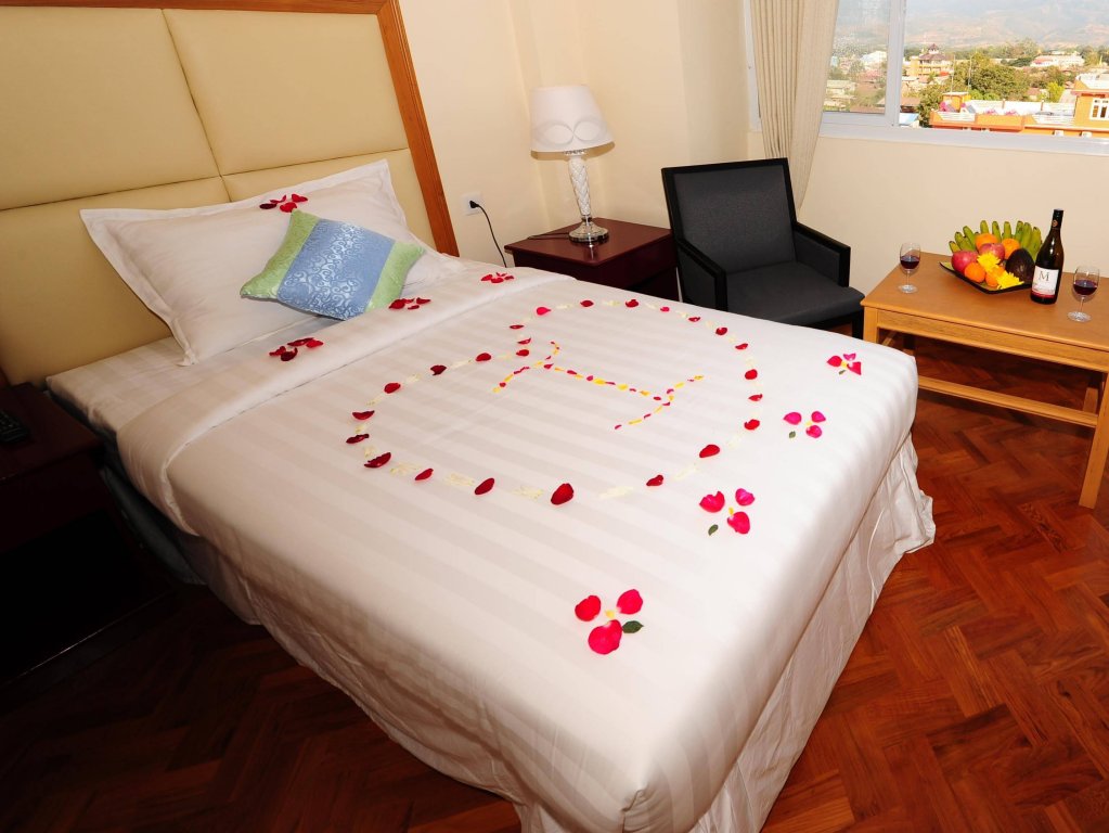 Фото Royal Inlay Hotel