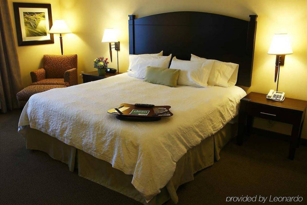 Фото Hampton Inn & Suites by Hilton Moncton