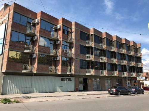 Фото отеля 1