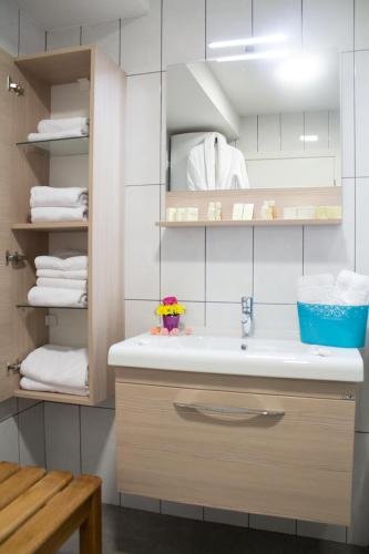 Фото Capitol Suites