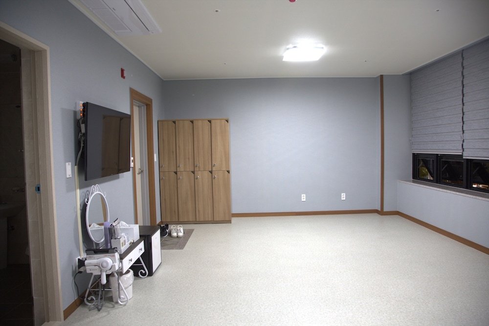 Фото Ara & Maru Hostel