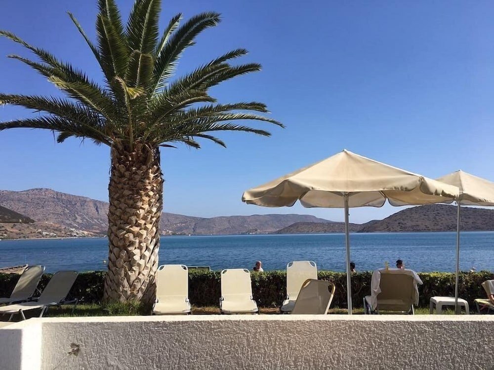 Фото Elounda Alikes Suites & Studios