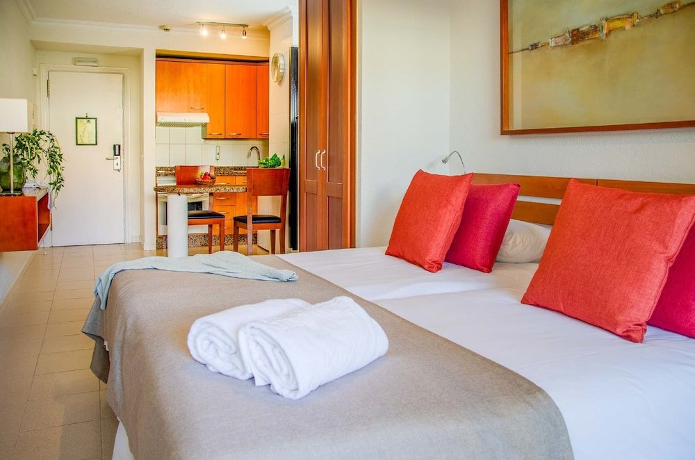 Фото Ramada Residences by Wyndham Costa Adeje