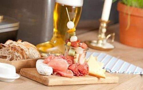 Внешний вид отеля Hotel Goldener Stern - contactless check-in в Люцерне, фото 4