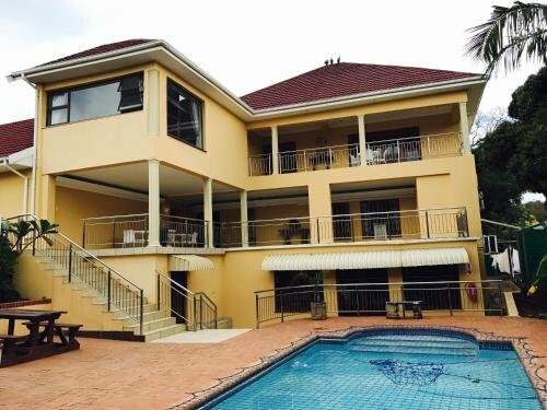 Гостиница Days End в Ист-Лондоне