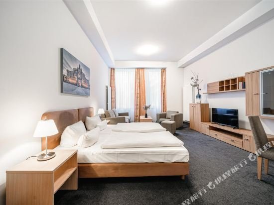 Фото Aparthotel Neumarkt