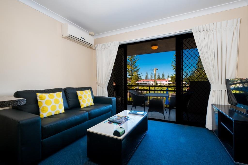 Фото Island Beach Resort