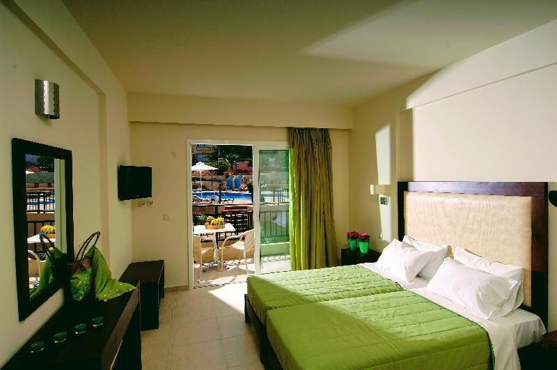 Фото Rainbow Apartments