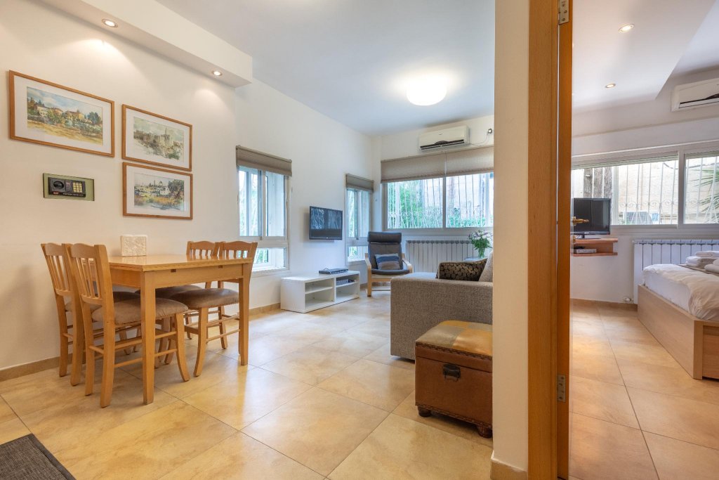 Фото Colony Suites Jerusalem - 3 Hananya