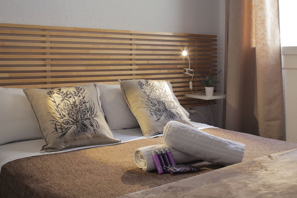 Фото Hostal Balkonis