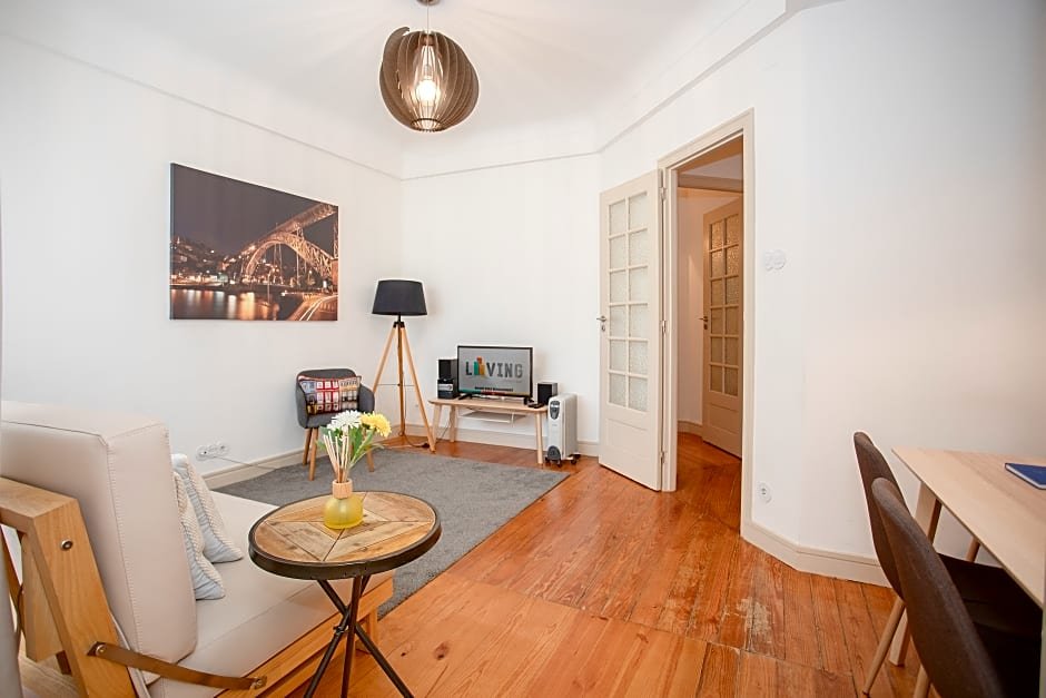 Фото Liiiving in Porto Light Spacious Apartment