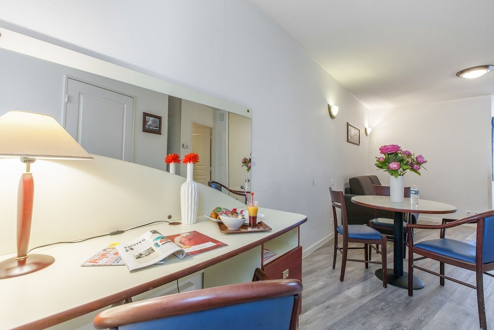 Фото Appart'City Lyon Villeurbanne