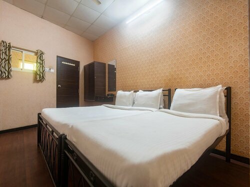 Hexa Star Residency