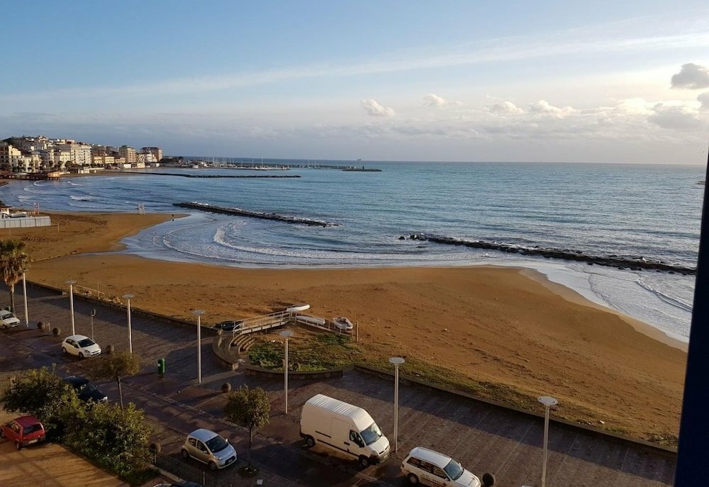 Hotel B&b Il girasole, Crotone, photo