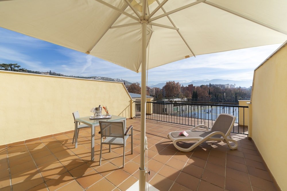 Фото Macià Monasterio de los Basilios Hotel