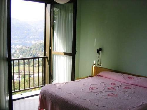 Фото Battle of Britain Hotel