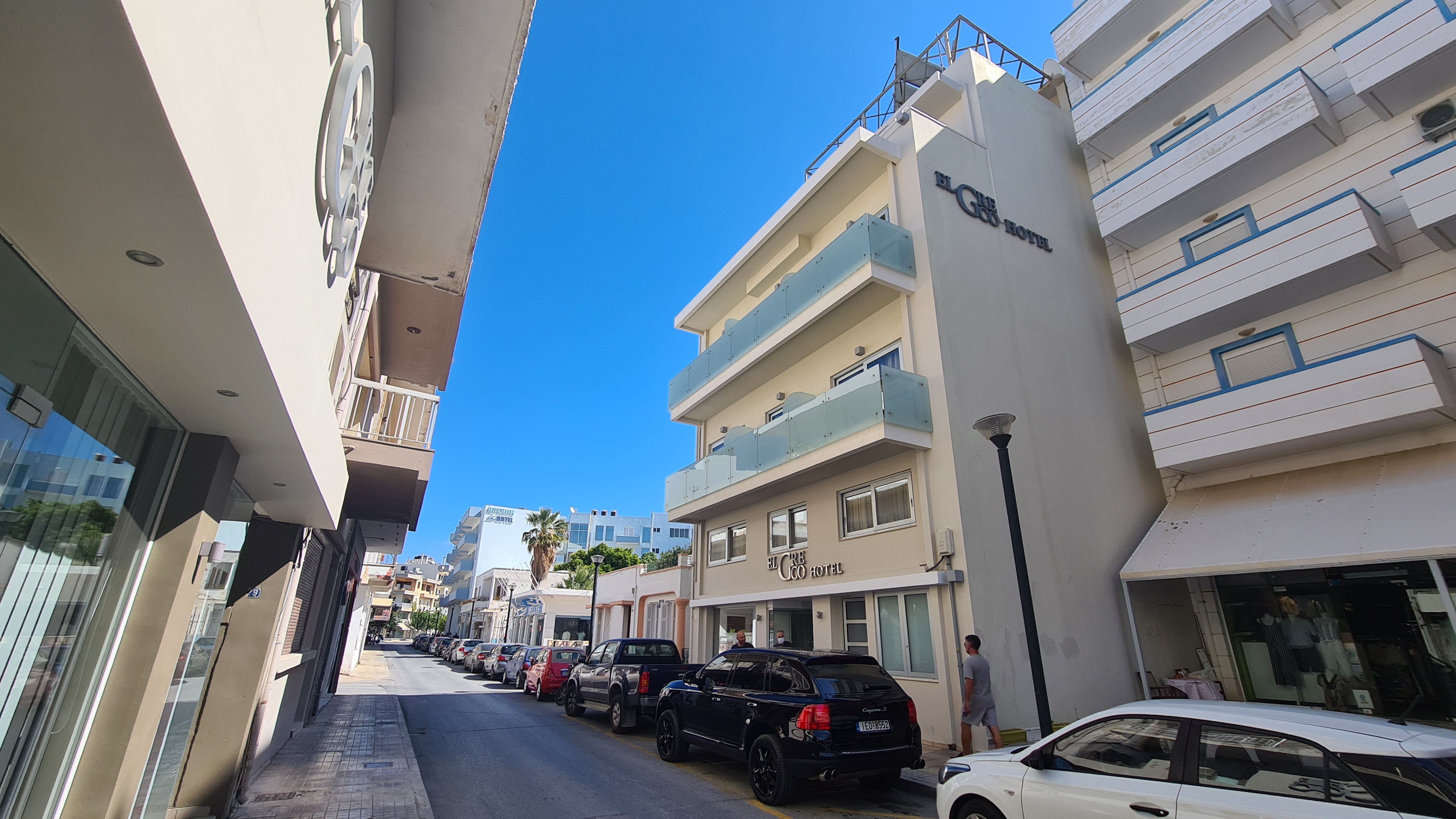 Фото отеля 1