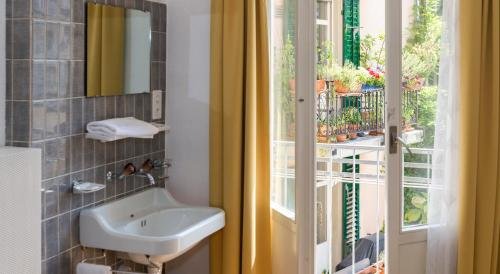 Фото St. Georges