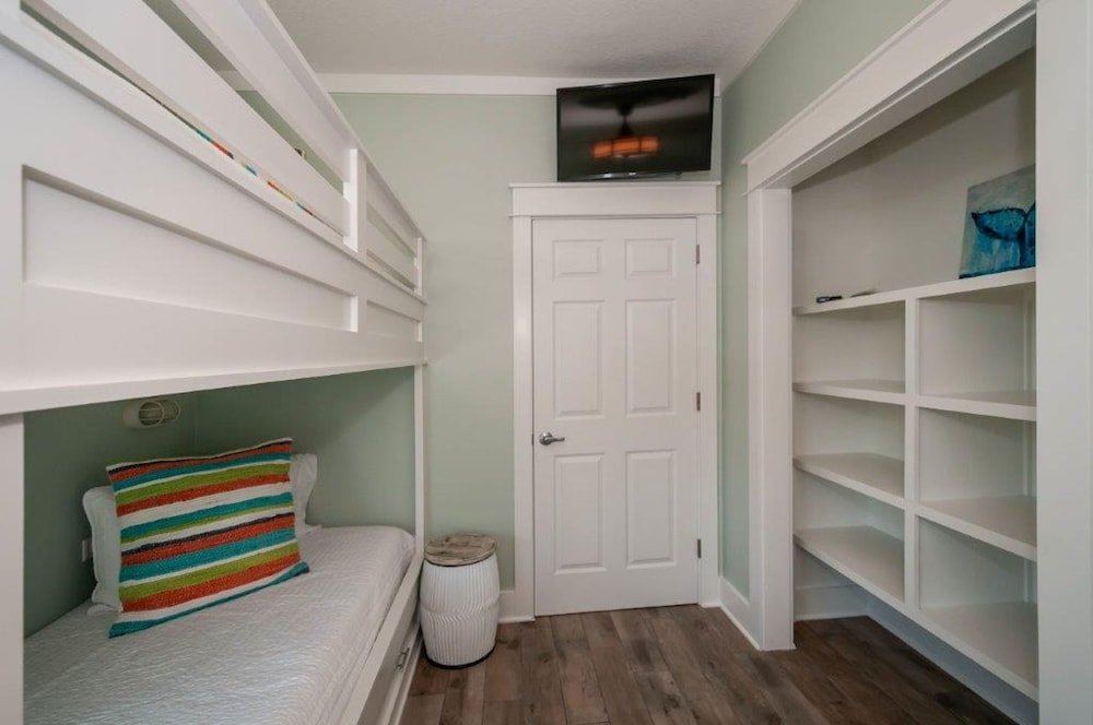 Фото Beach Pointe 203 by Destin Getaways