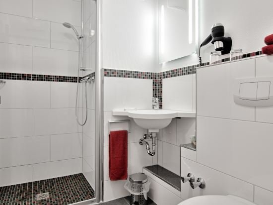 Фото Hib Hotel in Baesweiler