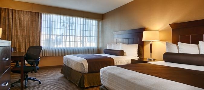 Фото Best Western Plus Carriage Inn