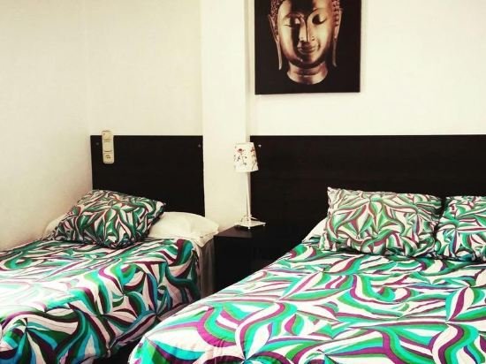 Фото Hostal Berlin