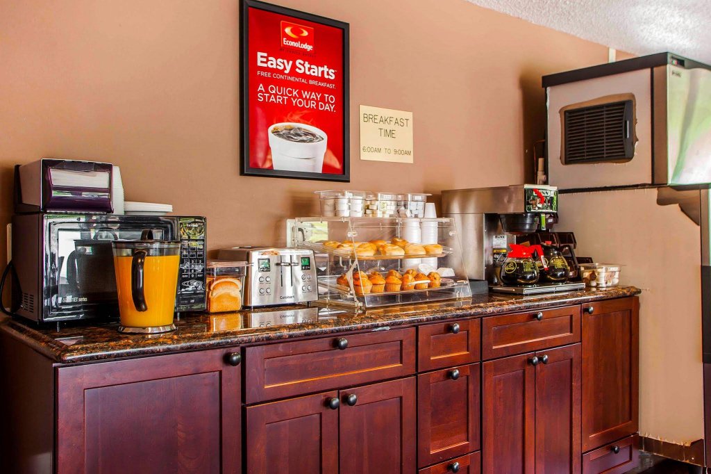 Фото Econo Lodge Mt Laurel