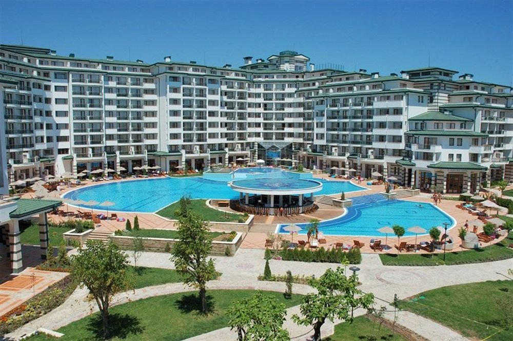 Фото отеля 1